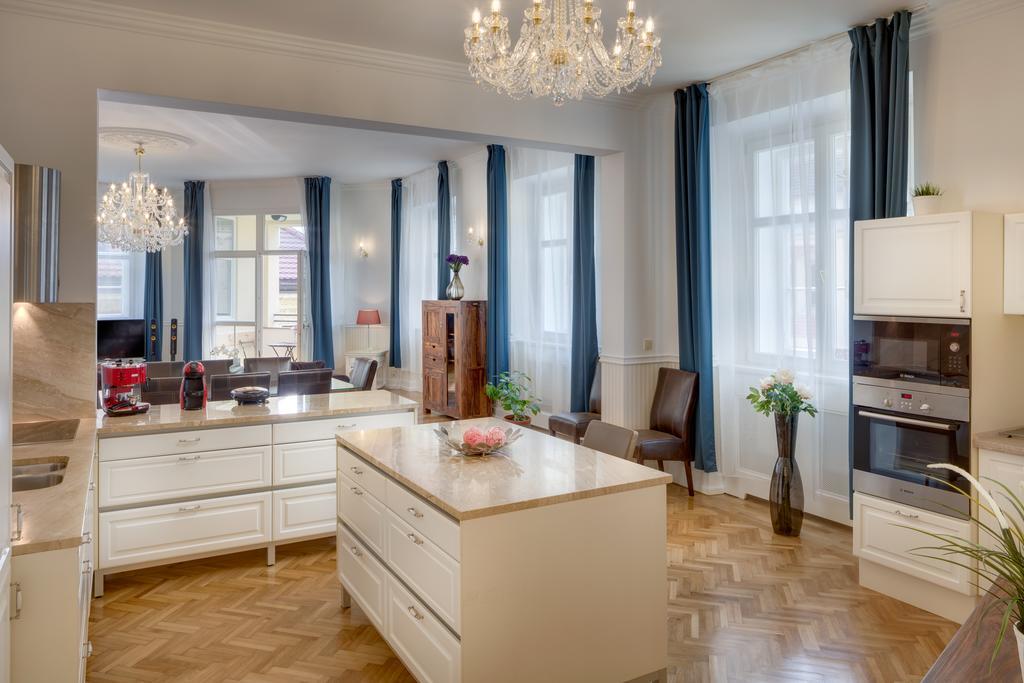 Smetanovo Nabrezi - Riverview Old Town Apartment Prague Exterior photo