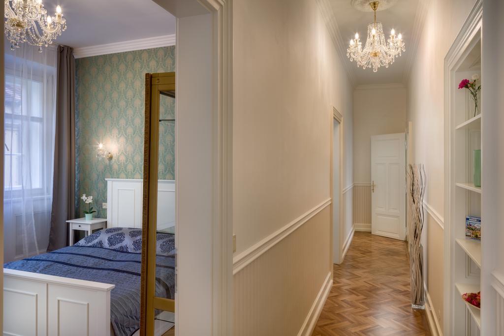 Smetanovo Nabrezi - Riverview Old Town Apartment Prague Exterior photo
